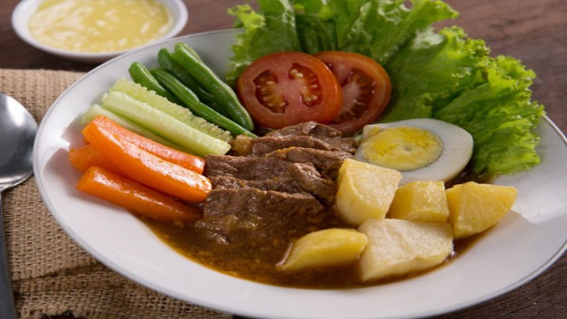 Kuliner Khas Jawa Tengah: Menyelami Sejarah dan Keistimewaan Selat Solo